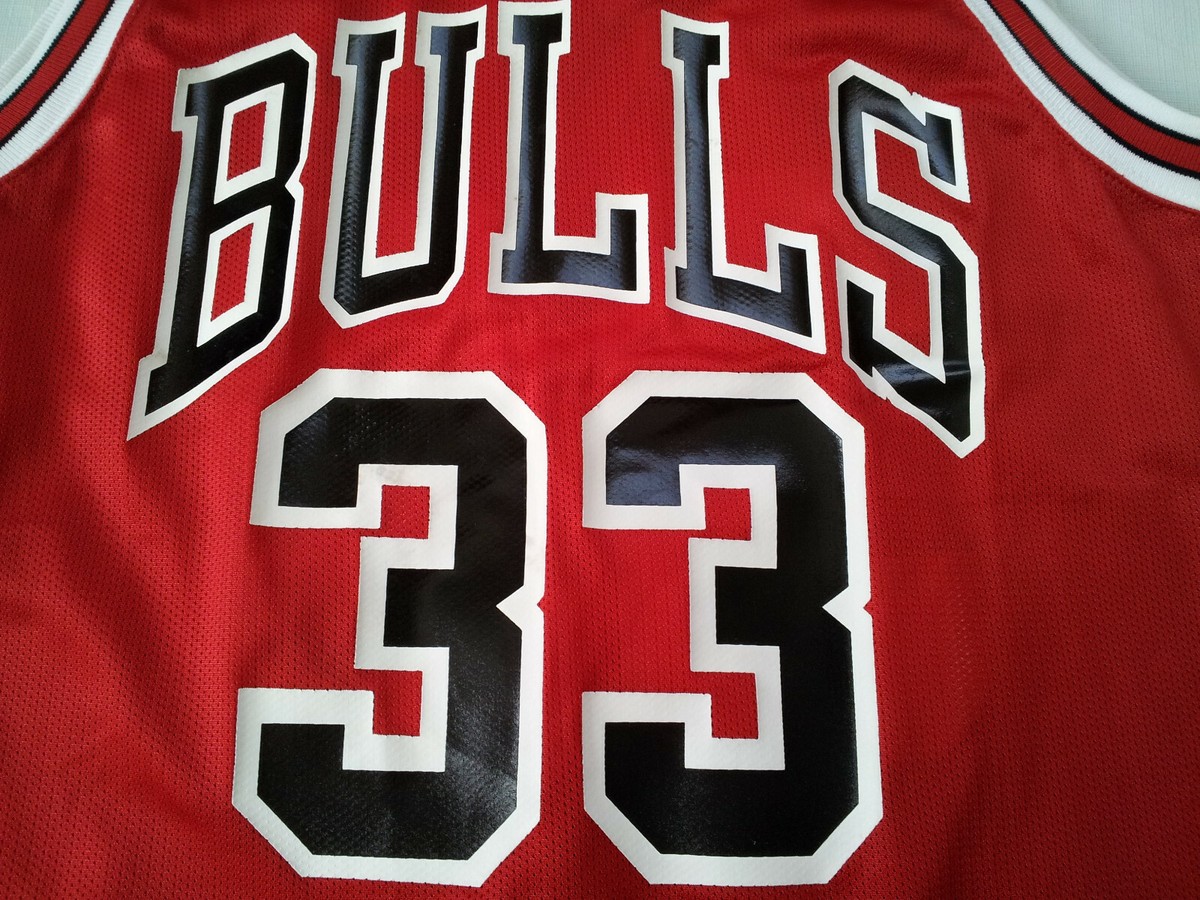 VINTAGE RARE MADE IN USA EARLY 90's CHICAGO BULLS #33 PIPPEN