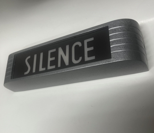 Neu - Cinch Reproduktion ""SILENCE"" ON AIR Studio Warnleuchte läuft auf 12 Volt - Bild 1 von 7