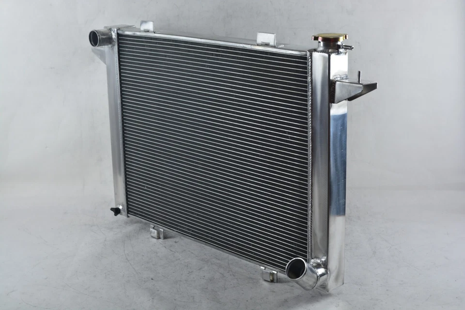 Алюминиевый радиатор для 91 92 93 Dodge D250 D350 W250 W350 5,9 л Cummins 1991 1993 - Изображение 3 из 4