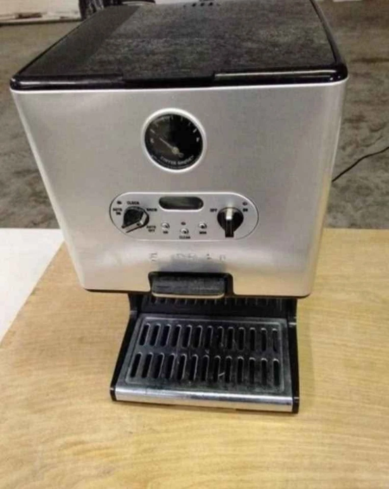 CUISINART DCC-2000 ON DEMAND 12 CUP COFFEE MAKER - Image 2 of 2