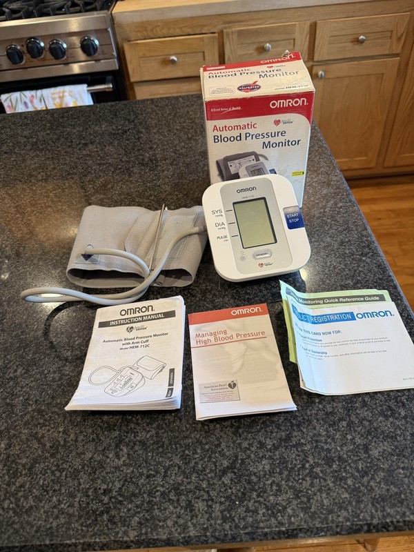 Omron Blood Pressure Test Upper Arm Cuff BP- Pulse with Memory-HEM-712CN2