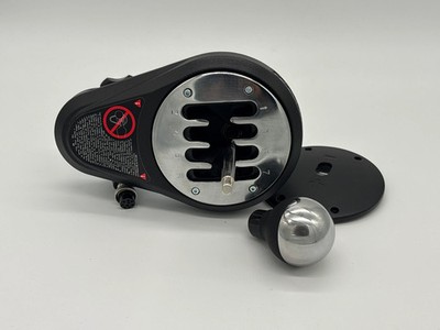 Thrustmaster TH8A   Premium-Schalthebel für PS5, PS4, Xbox & PC