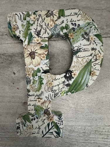 Lettre monogramme "P" art mural, découpage fleurs, plantes, crème et verts 9" - Photo 8/11
