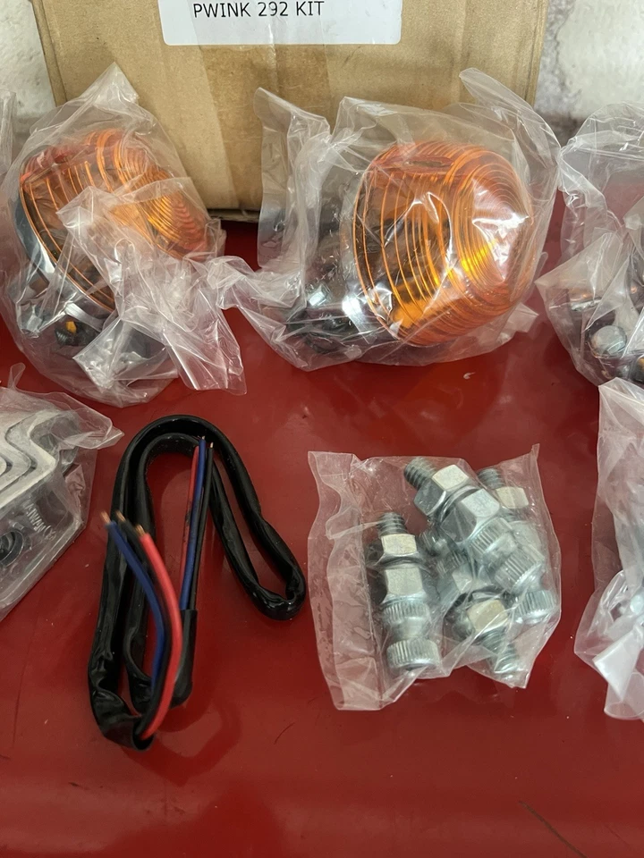 Blinker Kit Set of 4 Including Stem and Nuts - For Vintage Moto - Image 4 of 4