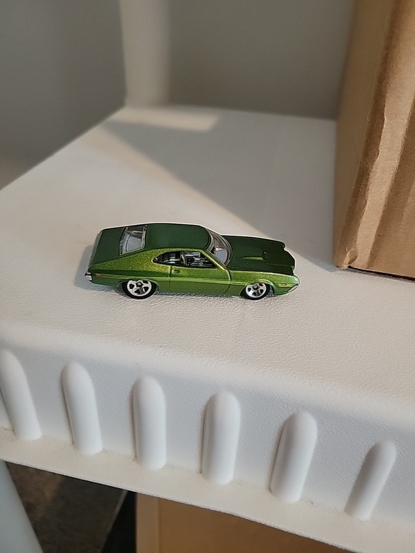 HOT WHEELS 1/64 DIECAST CAR 1972 FORD GRAN TORINO SPORT GREEN ©2010 ISSUE