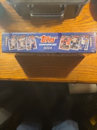 2024 Topps Baseball Complete Factory Set - Retail Blue Box Edition 700+ SEALED - Picture 2 of 4