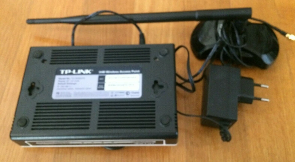 TP- LINK TL-WA501G 54 Mbps Wireless G Access Point with separate antenna - Image 4 of 4