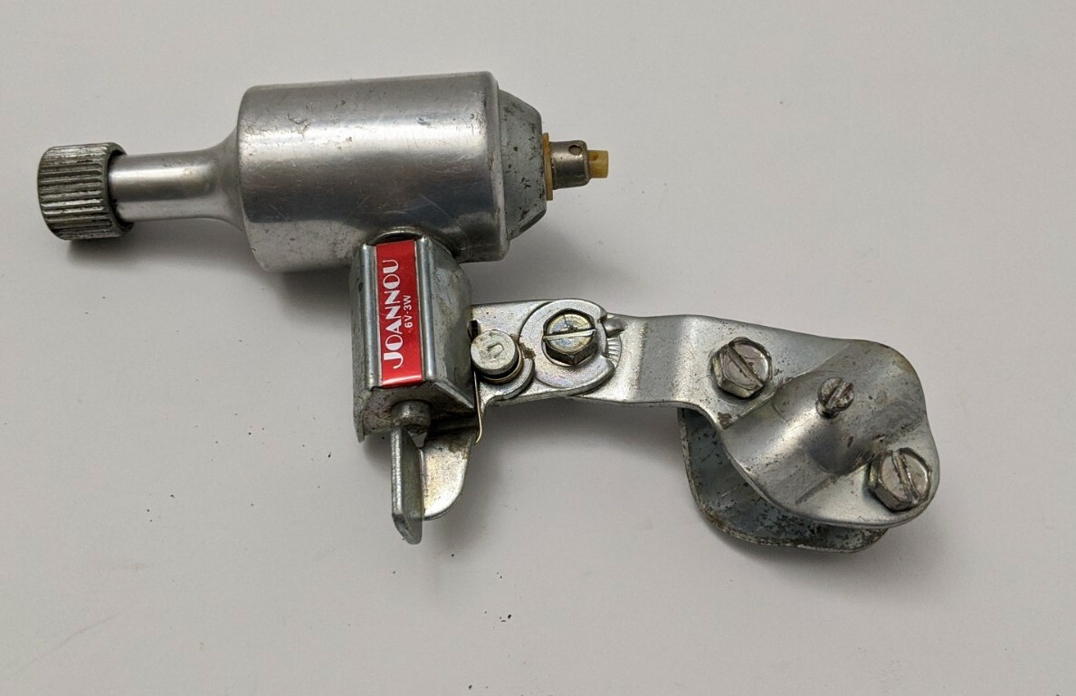 Dynamo Vélo Vintage New Watson 6V 3W - Pour Pièces / Non Fonctionnelle (état 7/10)