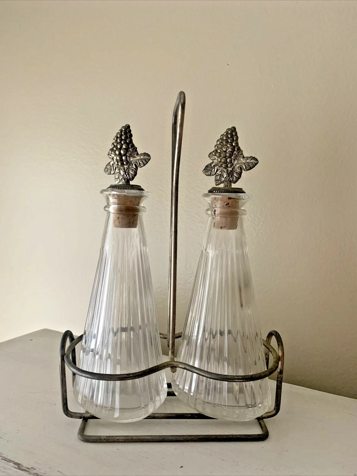 A Taste of Italy Wine Country Grape Vinegar & Oil Cruet Cut Glass 8” Set ❤️tb