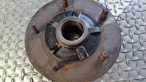 Rolls Royce Silver Spirit Spur Dawn RIGHT Front HUB RH12554 VIN 31001 ON - Picture 5 of 8