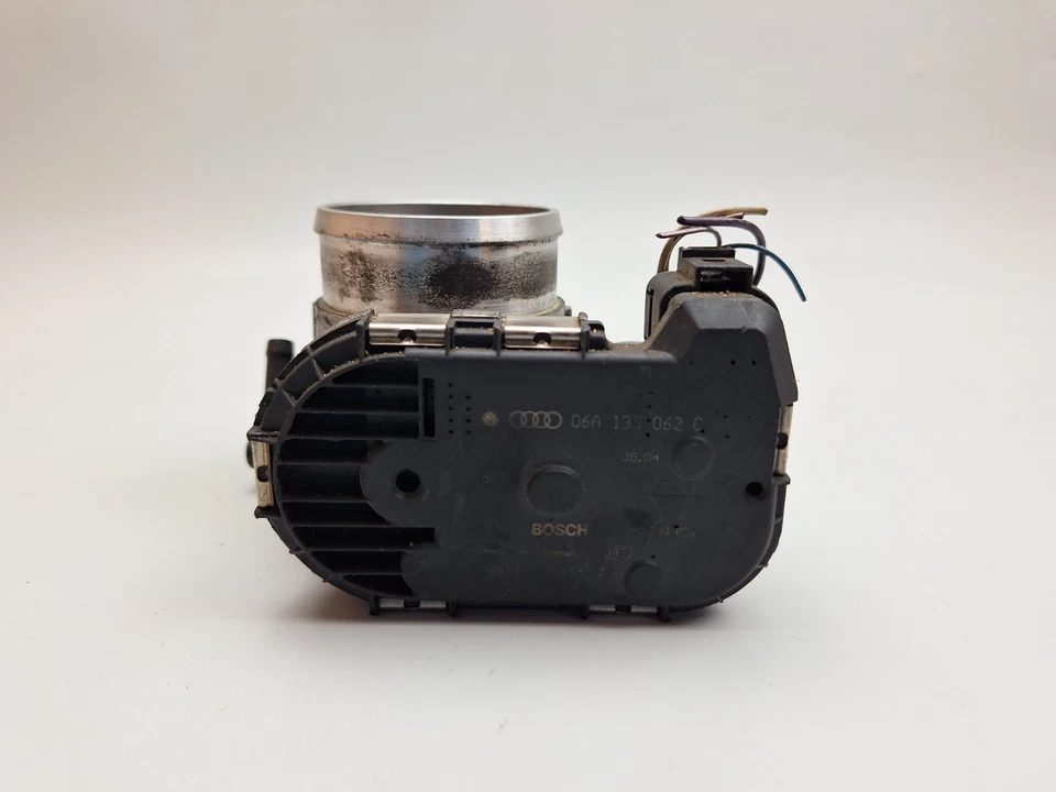 Audi S3 TT 8N Volkswagen Golf Beetle 1.8T 2004 Throttle Body 06A133062C OEM Foto 4 de 4
