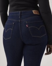 Levi  s 314 Shaping Straight Stretchy Dark Wash Midrise Jeans Women  s Size 34x32