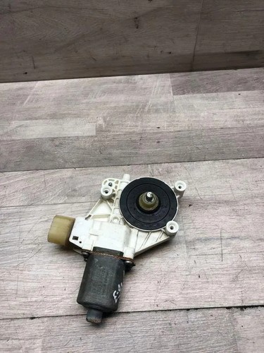 BMW 3 Touring E91 Fensterhebermotor vorne links 0130822226 2.00 Diesel 34977436