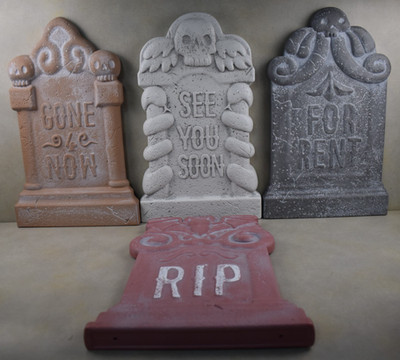 Hyde and Eek Set of 4 Tombstones Indoor Outdoor Plastic w/Stakes NEW/SEALED.