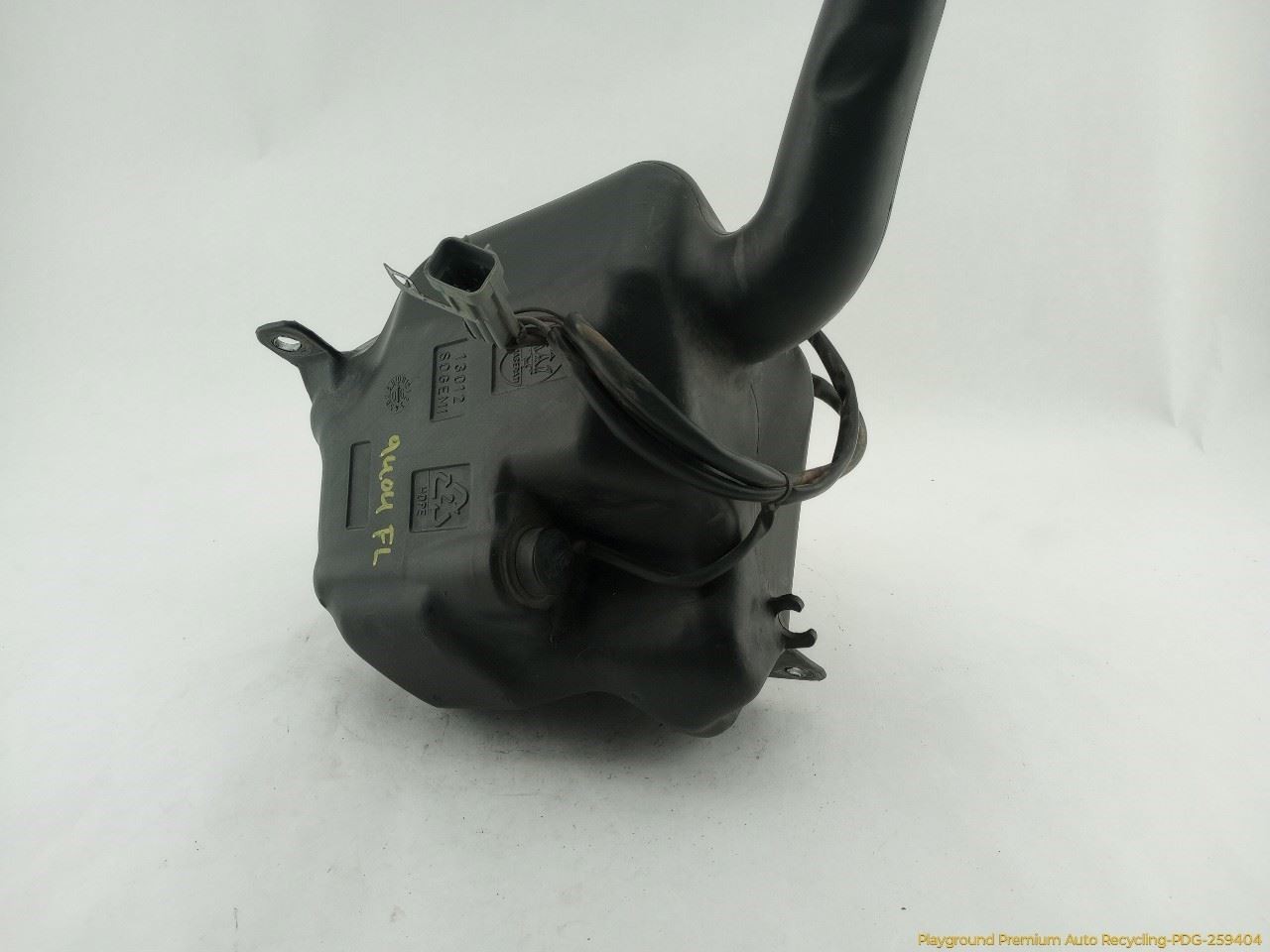 Maserati Quattroporte M139 Windshield Washer Storage Reservoir Tank Fits 03-08