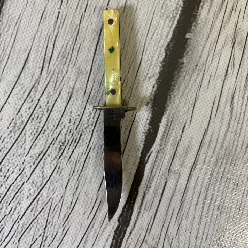 Vintage CUB HUNTER Colonial Prov. RI. Estados Unidos. "Cuchillo miniatura de 4"" con funda". Foto 2 de 4