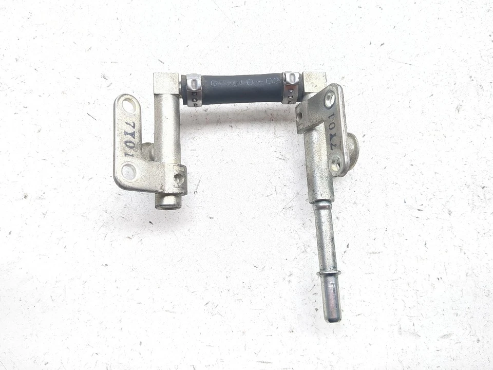 03-09 Carril inyector de combustible de gas Suzuki SV 650 SV650 Foto 2 de 4