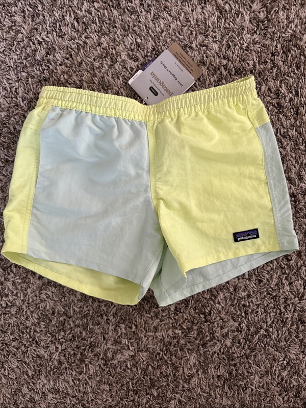 Patagonia Girls Baggies Athletic Shorts Size Youth XL- NEW