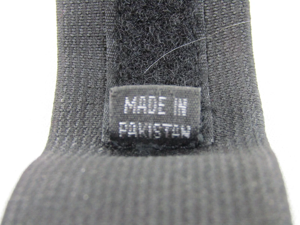 Guante de tiro con arco juvenil camuflaje 3 dedos-talla pequeña-usado en excelente estado Foto 3 de 4