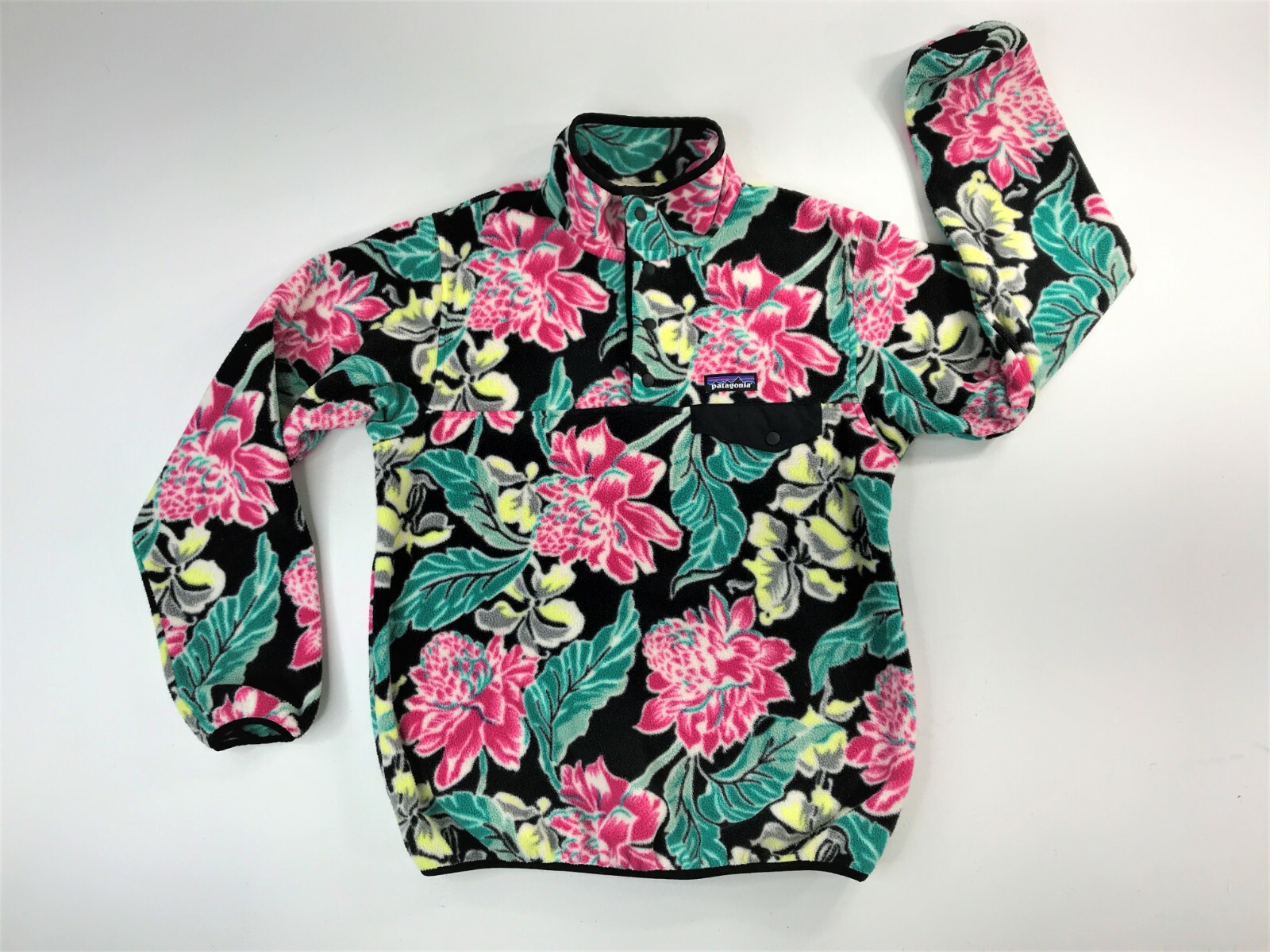 patagonia flower pullover