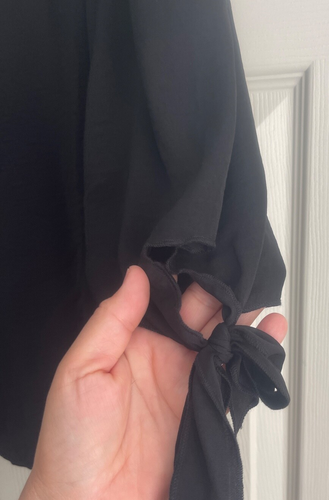 Atp.9 women's black off- the-shoulder with tie sleeve top - Picture 4 of 11