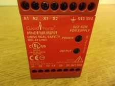 Allen-Bradley Guard MasterMinotaur MSR9T Universal Safety relay unit