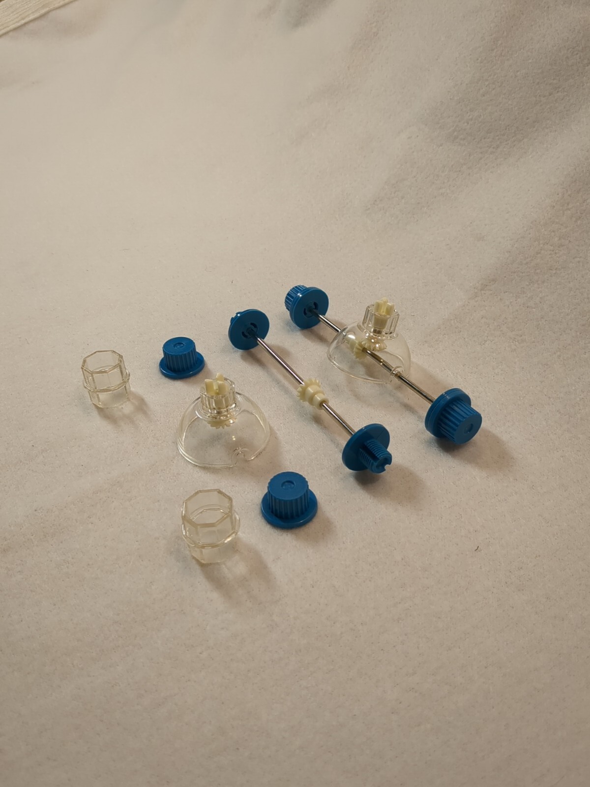 USED Capsela Parts - Lot of 10 Set of 2 Axles 4.5