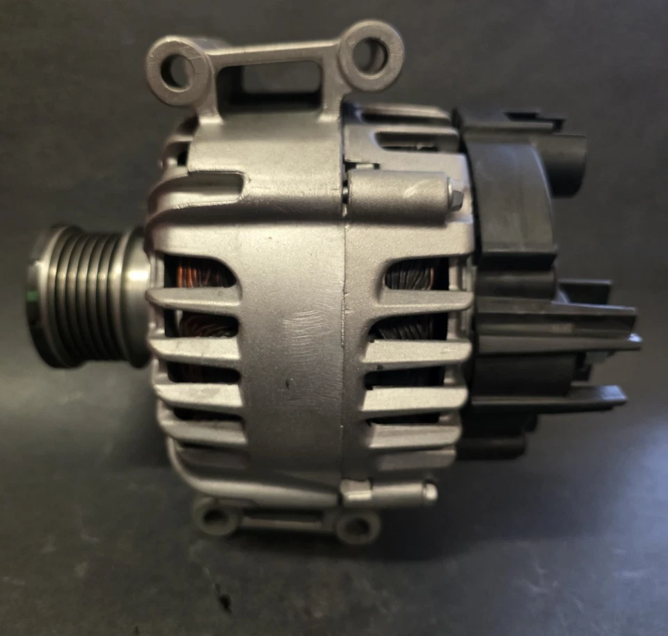 2012 2013 2014 2015 Mercedes-Benz C250 L4 1.8Litros Alternador OEM Reman por Rvv - Imagem 3 de 4
