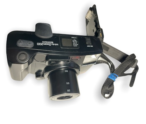 ๐ฅ Olympus Infinity Zoom 200 Quartz Date 35 MM Camera ๐ฅ Parts Only / Repair - Picture 4 of 12