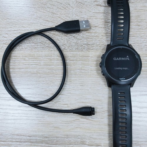 Garmin Forerunner 945 Premium GPS Running Triathlon Smartwatch Black (95% NEW)