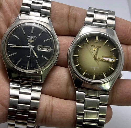 Lot of 2 Vintage Seiko 7009 & 6309 Automatic 17J Black & Olive Dial Men's Watch