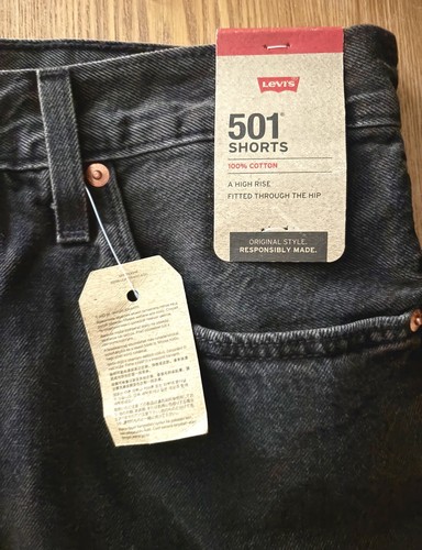 Levi's Women's 501 Original Shorts - Black - Size 31 Juniors NWT - Picture 3 of 5