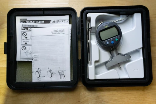 Mitutoyo 547-217S Digimatic Depth Gage 0-8"/200mm Range, .0005"/0.01mm A2