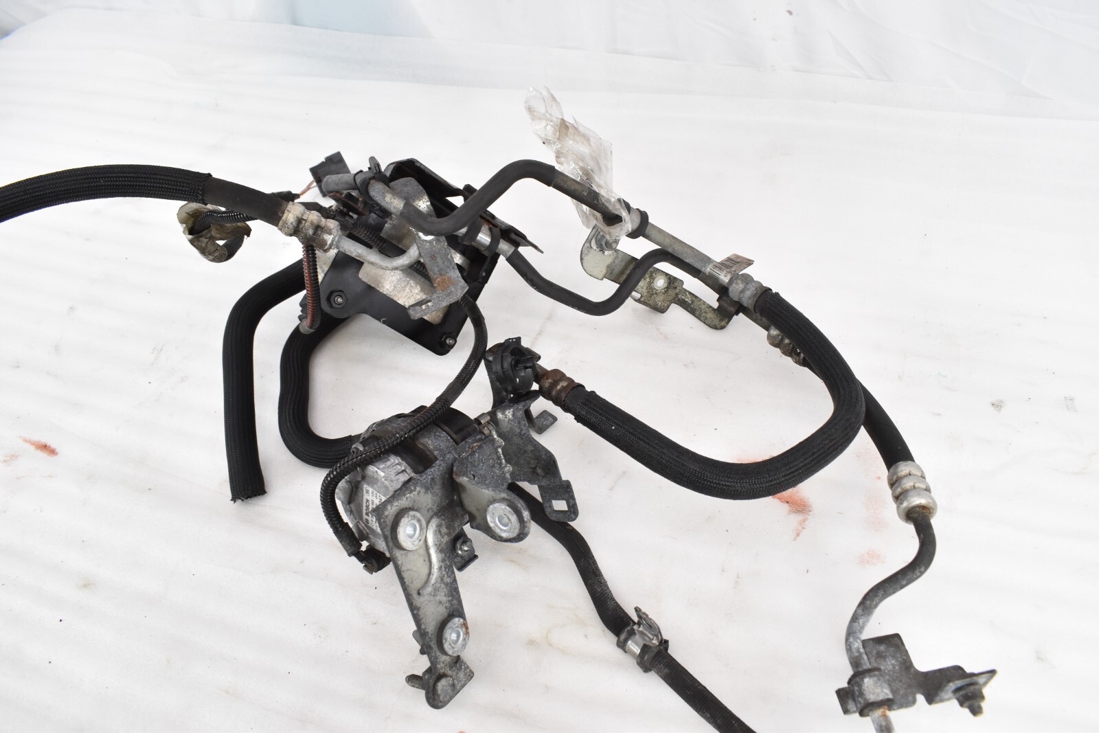 🚀 2014-17 MASERATI GHIBLI ENGINE OIL COOLER AUXILIARY PUMP SET 670005347