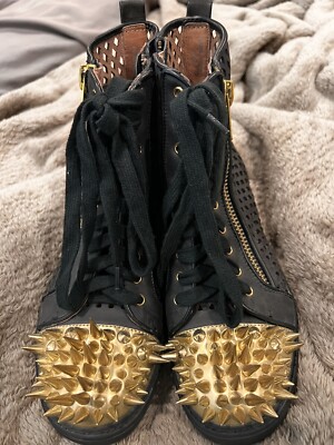 Jeffrey Campbell Adam s Spike Vented Boots Black Perf/Gold Spikes U.S. 7.5