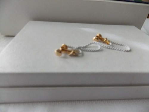 Pendientes colgantes a tornillo vintage firmados en tono dorado por Napier #M86 - Imagen 4 de 4