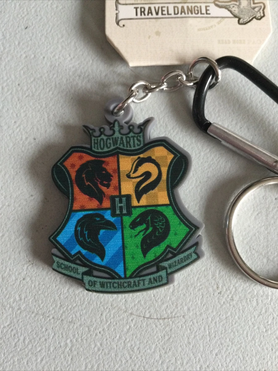 HOGWARTS CREST TRAVEL DANGLE KEYRING BAG CHARM BNWT HARRY POTTER HOUSES PRIMARK