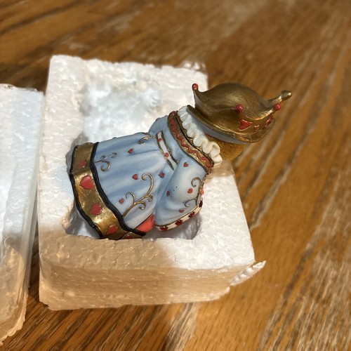 Cherished Teddies Queen Of Hearts, Queen Of Your Heart, 4008989 - Picture 3 of 4