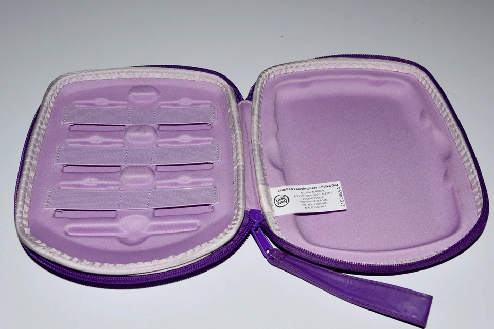 Estuche de transporte LeapFrog LeapPad 2 Explorer para 6 cartuchos princesa Disney Foto 2 de 3