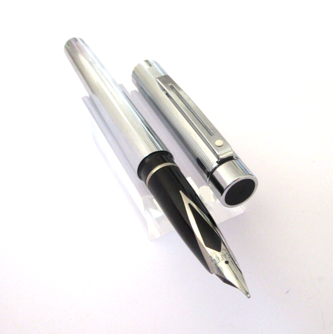 Sheaffer Targa Prestige Fountain Pen Metal Striped Patterns P194