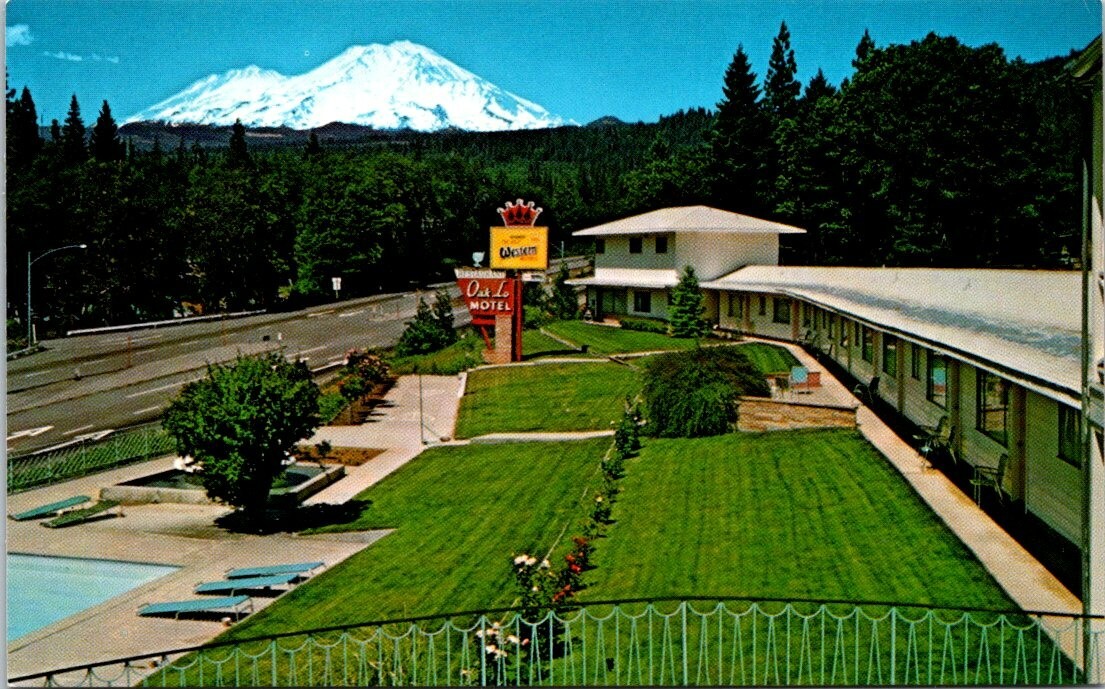 Dunsmuir CA Oak Lo Motel House of Glass Restaurant Lounge Pool postcard