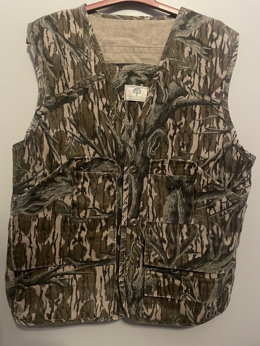Vintage Mossy Oak Hunting Vest Padded Size Medium Camouflage Vintage Mossy Oak Hunting Vest Padded Size Medium Camouflage