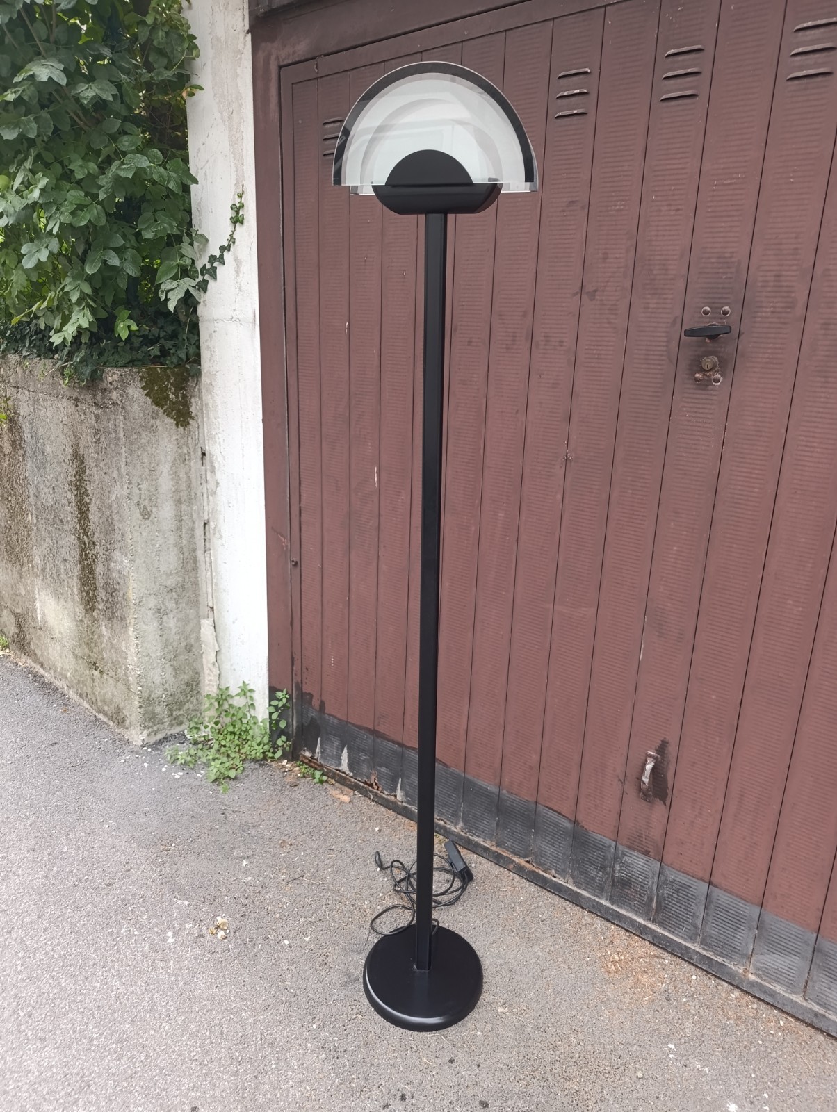 Lampada da Terra Piantana Design Moderno Anni '80 Vetro e Metallo Nero foto 3