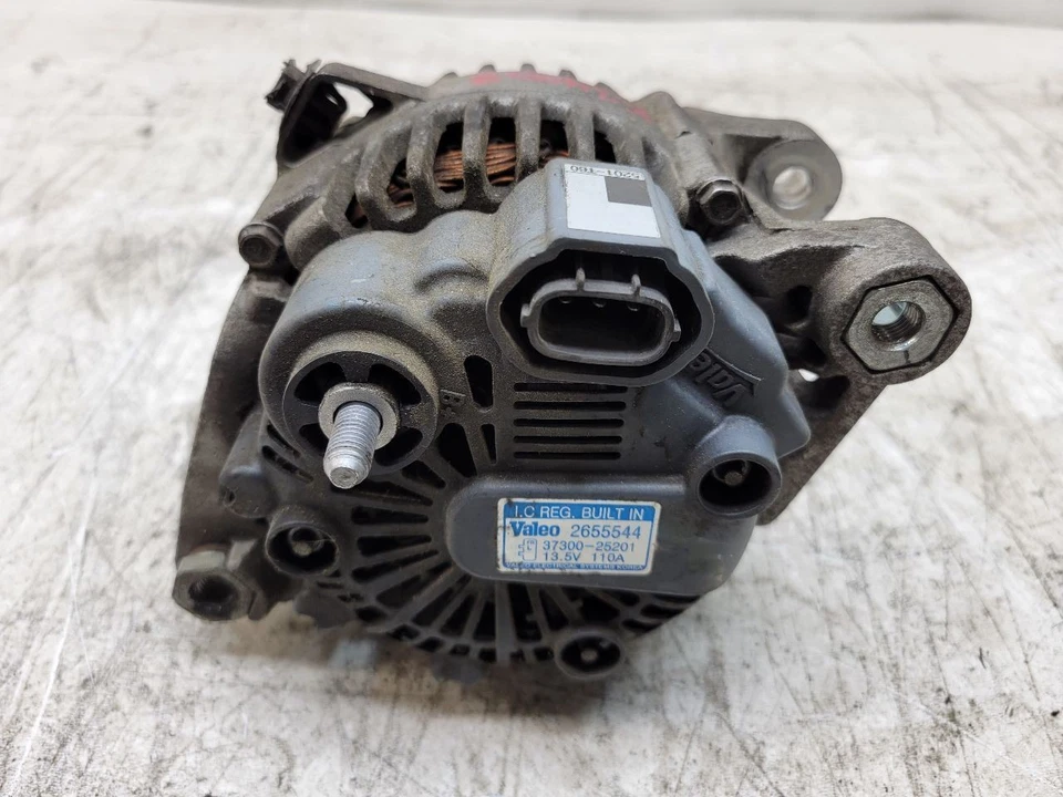 2010 2011 2012 2013 KIA FORTE ГЕНЕРАТОР ПЕРЕМЕННОГО ТОКА OEM 37300-25201 - Изображение 3 из 4