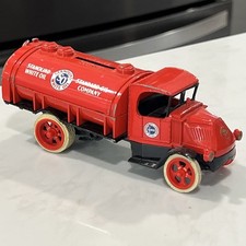 ERTL Red Amoco Standard Oil Fuel Tanker Truck Coin Bank - 1926 Mack Bulldog Ltd