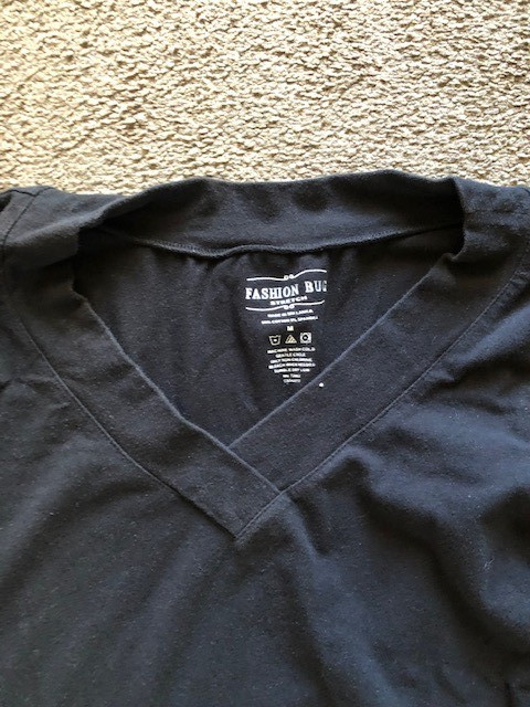 vintage Fashion Bug stretch black v neck tee size  M
