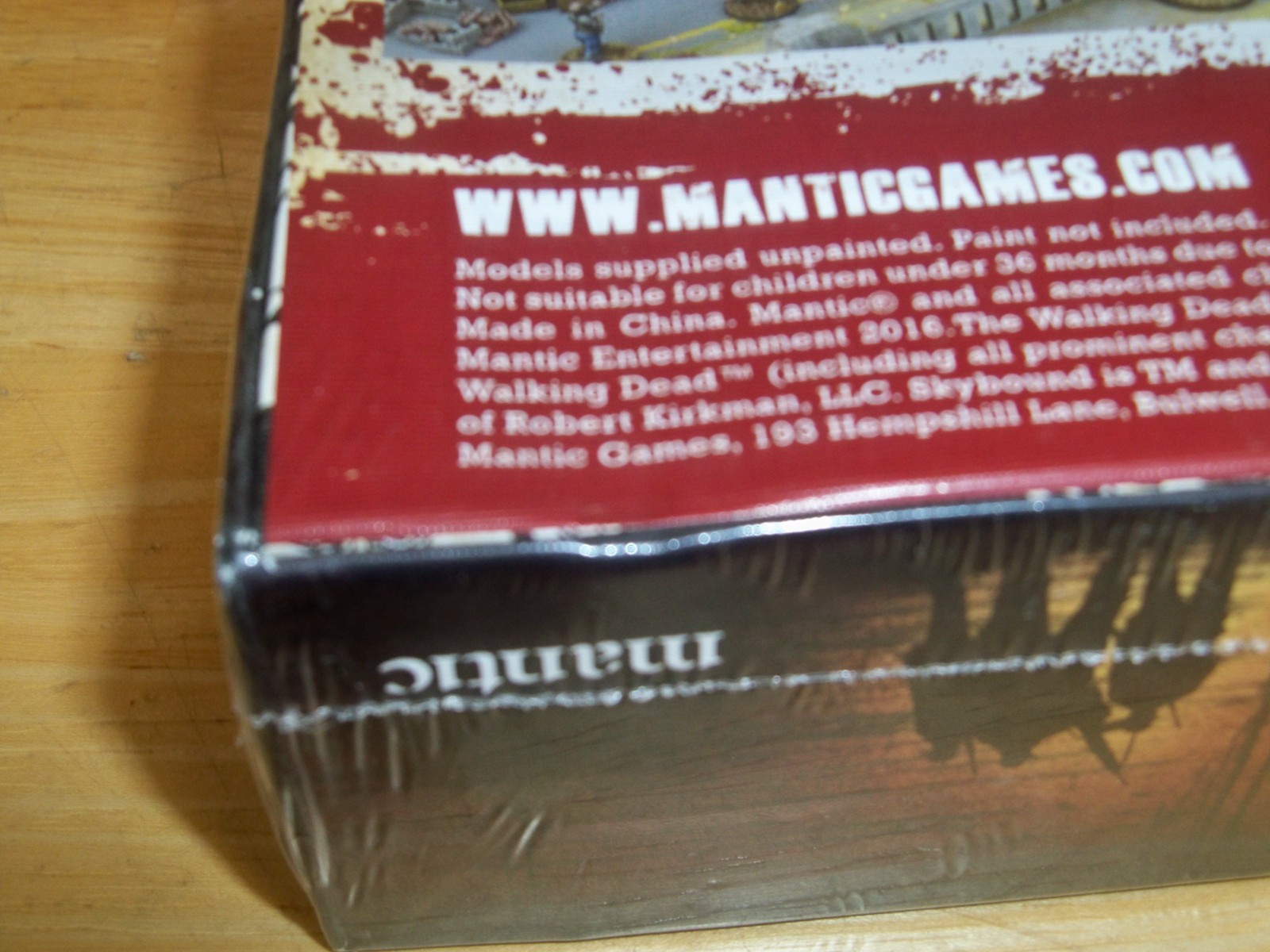 WALKING DEAD -- ALL OUT WAR -- Miniatures Game -- New Factory Sealed