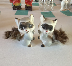 Pair of Raccoon Porcelain Figurines Decorative Animal Statues w/ Faux Fur Tails