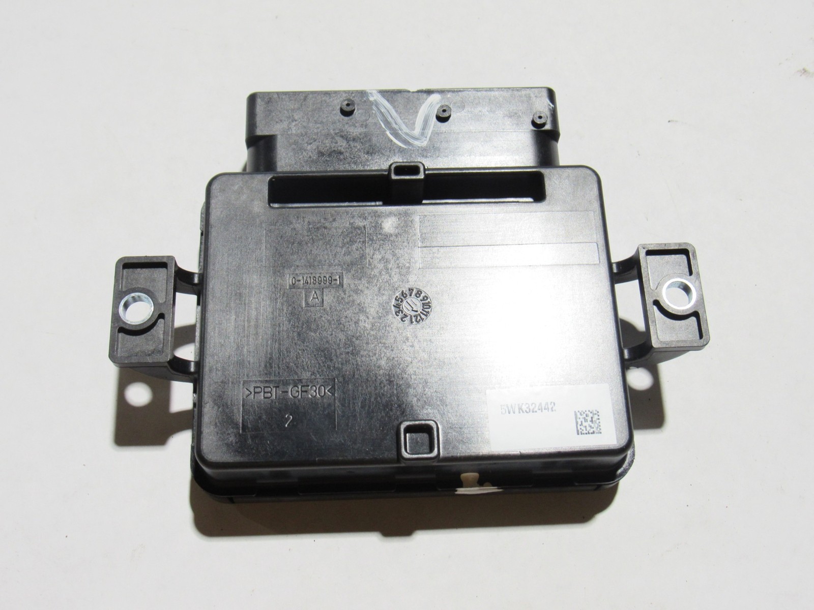 Bentley Continental GT 2012 Parking Park Brake Control Module Unit 11-18 ;#3