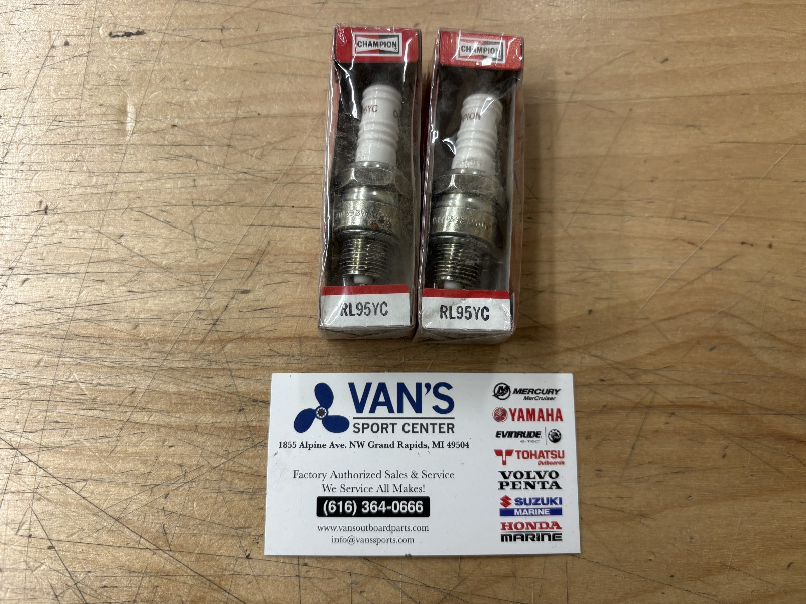 NOS OEM CHAMPION SPARK PLUG - LOT OF 2 PLUGS PN RL95YC ATTIC64G